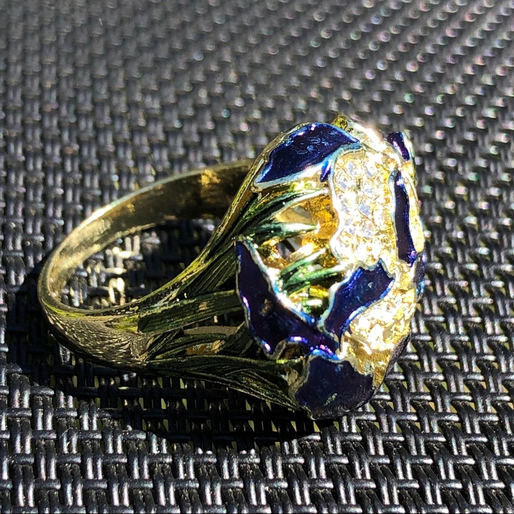 Ring - Picture 6 of 9